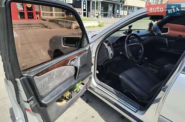 Седан Mercedes-Benz E-Class 1995 в 