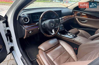 Седан Mercedes-Benz E-Class 2016 в Киеве
