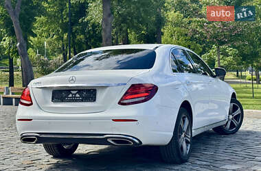 Седан Mercedes-Benz E-Class 2016 в 