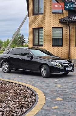 Седан Mercedes-Benz E-Class 2010 в 