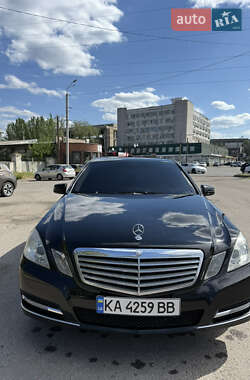 Mercedes-Benz E-Class 2011 Mercedes-Benz E-Class 2011