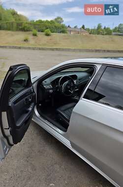 Седан Mercedes-Benz E-Class 2013 в 