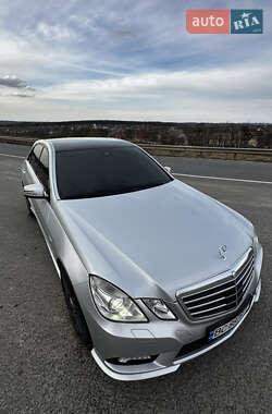 Седан Mercedes-Benz E-Class 2010 в 
