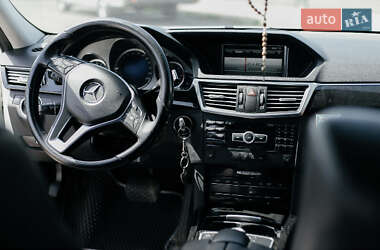 Седан Mercedes-Benz E-Class 2012 в 