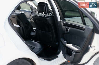 Седан Mercedes-Benz E-Class 2012 в 
