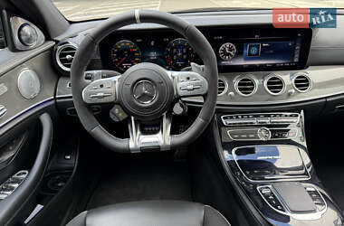 Седан Mercedes-Benz E-Class 2018 в 