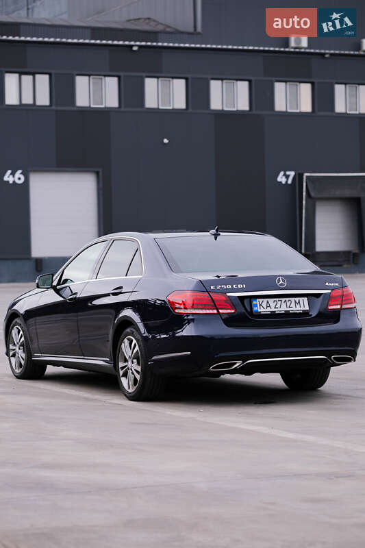 Седан Mercedes-Benz E-Class 2013 в Києві