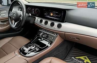 Седан Mercedes-Benz E-Class 2018 в 
