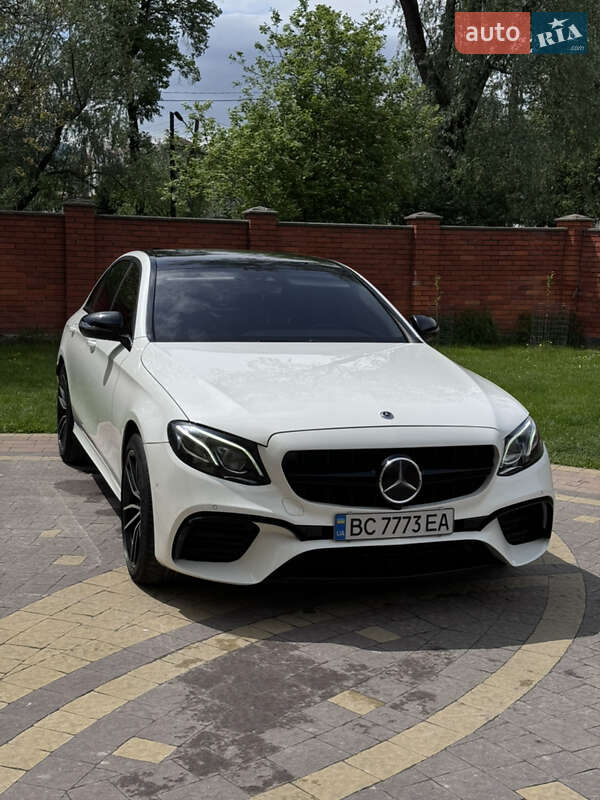 Седан Mercedes-Benz E-Class 2016 в Бориславе