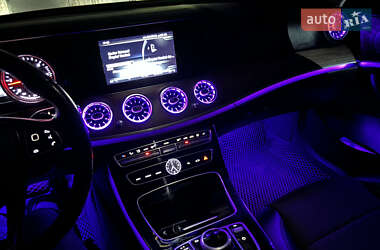 Седан Mercedes-Benz E-Class 2016 в 