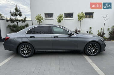 Седан Mercedes-Benz E-Class 2018 в 