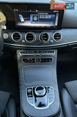 Седан Mercedes-Benz E-Class 2018 в 