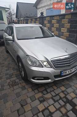 Mercedes-Benz E-Class 2010 Mercedes-Benz E-Class 2010