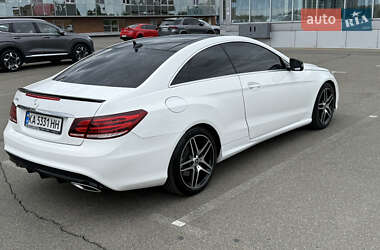 Купе Mercedes-Benz E-Class 2015 в 