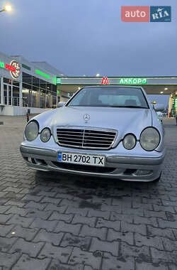 Седан Mercedes-Benz E-Class 2001 в 