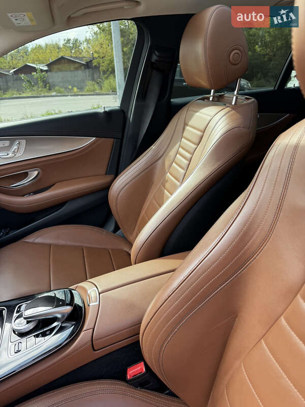 Седан Mercedes-Benz E-Class 2018 в Києві