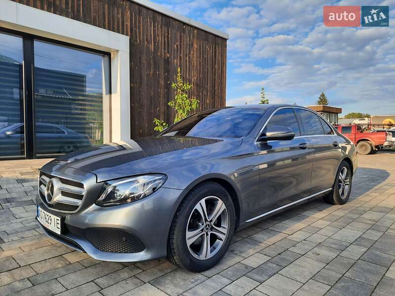 Седан Mercedes-Benz E-Class 2017 в Тячеві