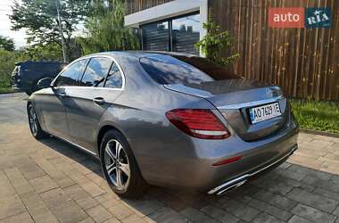 Седан Mercedes-Benz E-Class 2017 в 