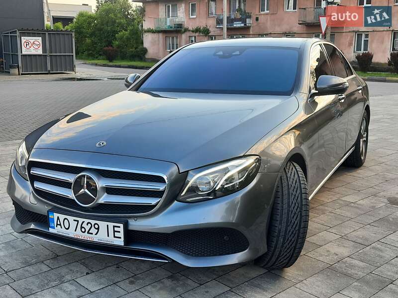 Седан Mercedes-Benz E-Class 2017 в Тячеві