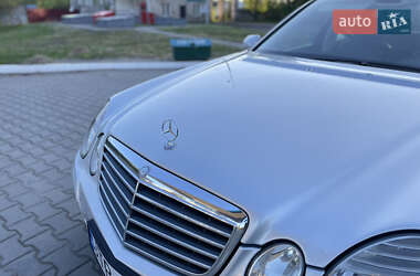 Седан Mercedes-Benz E-Class 2008 в 