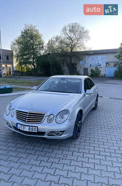Седан Mercedes-Benz E-Class 2008 в 