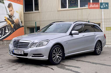 Универсал Mercedes-Benz E-Class 2011 в Умани