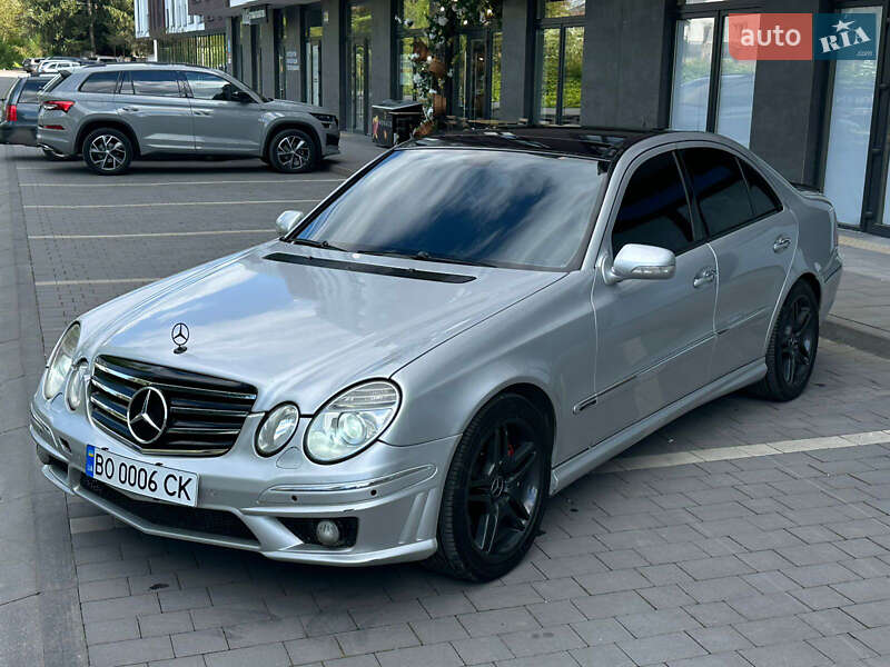 Седан Mercedes-Benz E-Class 2008 в 