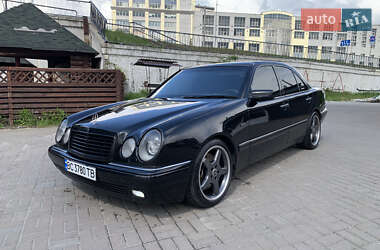 Седан Mercedes-Benz E-Class 1999 в Львові