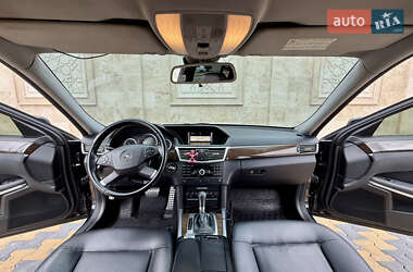 Седан Mercedes-Benz E-Class 2009 в 