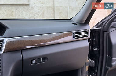 Седан Mercedes-Benz E-Class 2009 в 