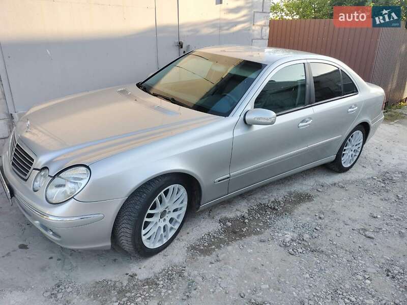 Седан Mercedes-Benz E-Class 2005 в Запорожье