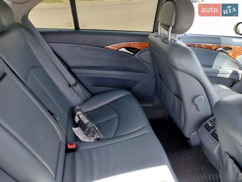 Седан Mercedes-Benz E-Class 2005 в Запорожье