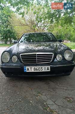 Седан Mercedes-Benz E-Class 1999 в Запорожье