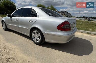 Седан Mercedes-Benz E-Class 2002 в 