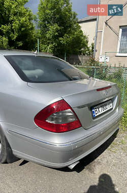 Седан Mercedes-Benz E-Class 2004 в 