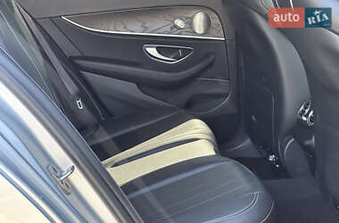 Седан Mercedes-Benz E-Class 2019 в 