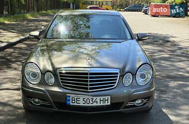 Седан Mercedes-Benz E-Class 2008 в Николаеве