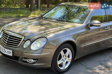 Седан Mercedes-Benz E-Class 2008 в 