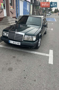 Седан Mercedes-Benz E-Class 1987 в 
