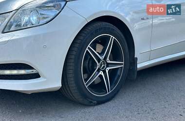 Седан Mercedes-Benz E-Class 2011 в 