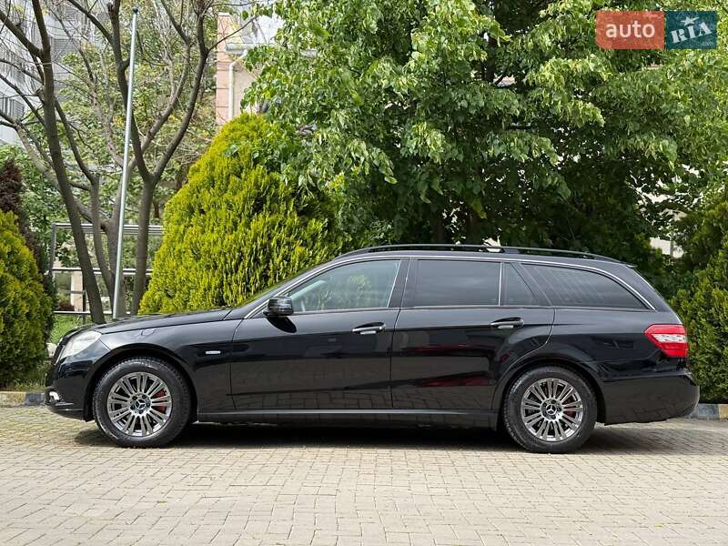 Универсал Mercedes-Benz E-Class 2010 в Одессе