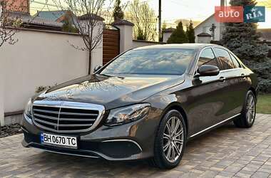Седан Mercedes-Benz E-Class 2016 в 