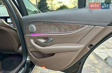 Седан Mercedes-Benz E-Class 2016 в 