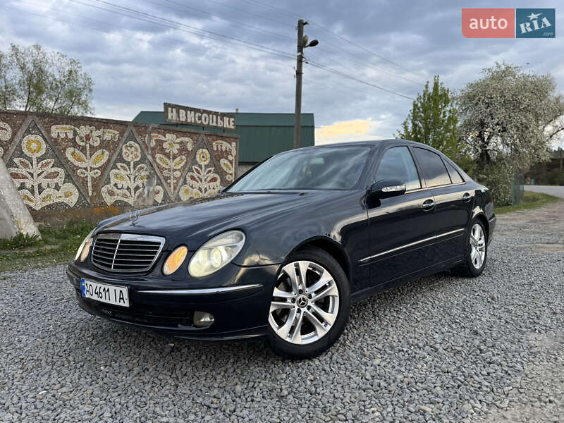 Седан Mercedes-Benz E-Class 2002 в 