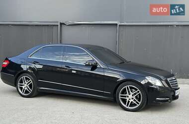 Седан Mercedes-Benz E-Class 2009 в Києві