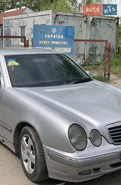 Седан Mercedes-Benz E-Class 2000 в 