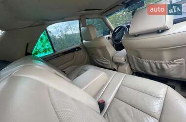 Седан Mercedes-Benz E-Class 1992 в 