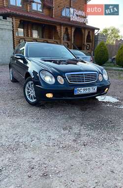 Седан Mercedes-Benz E-Class 2004 в Самборі