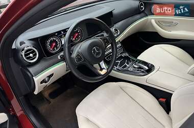 Седан Mercedes-Benz E-Class 2016 в 