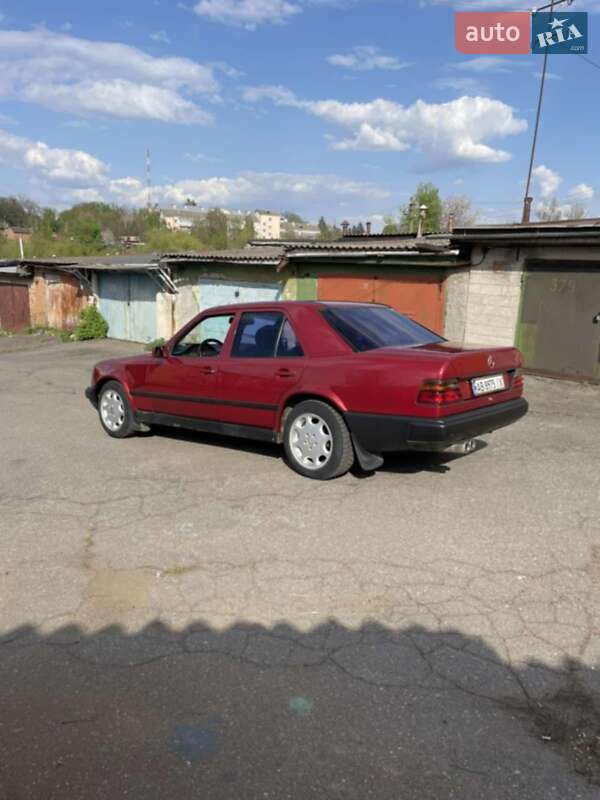 Седан Mercedes-Benz E-Class 1988 в Вінниці фото 7 Седан Mercedes-Benz E-Class 1988 в Вінниці